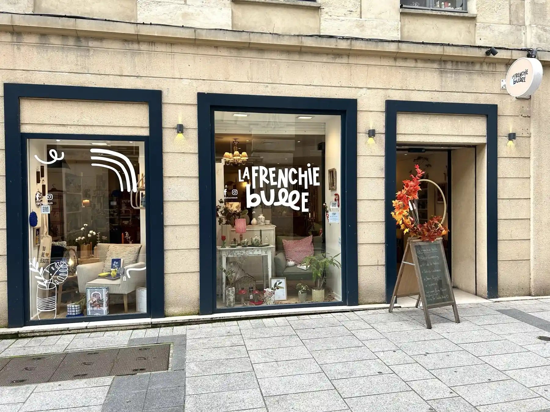 L’intérieur de La Frenchie Bulle, boutique de décoration et cadeaux à Caen